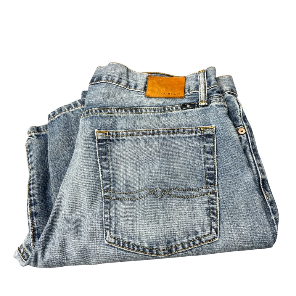 Lucky Brand Jeans Mens 34x32 (35x32 ACTUAL) 221 Original Straight Denim Classic